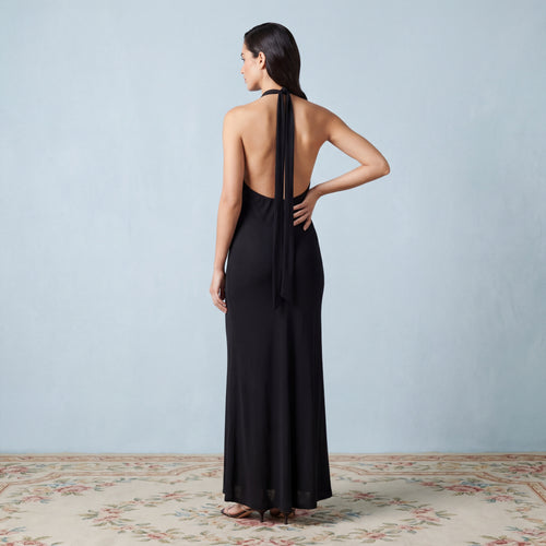 Alia - Vestido Halter Negro con Abertura Lateral