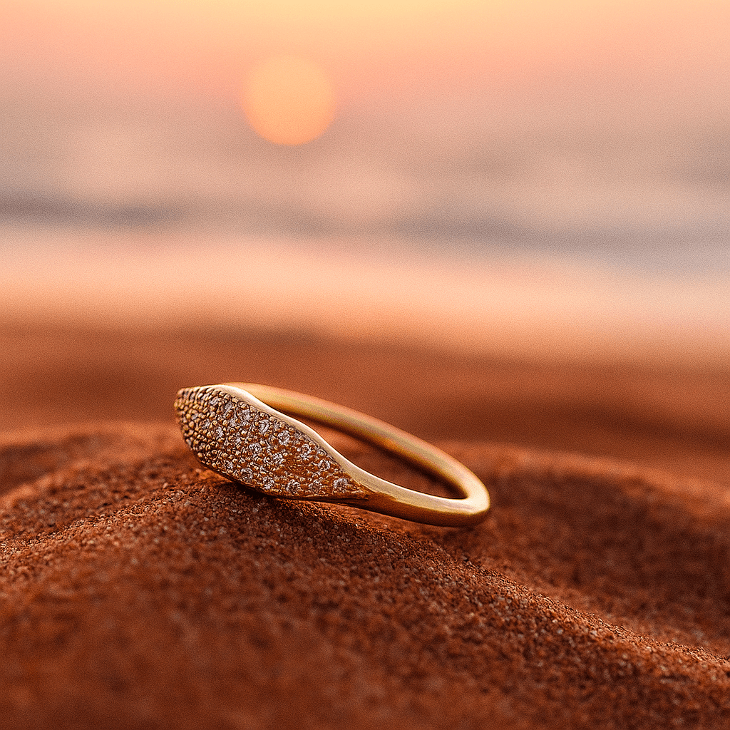 Melania - Anillo de oro con circonita