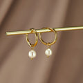Bella - Pendientes de aro con perlas de agua dulce