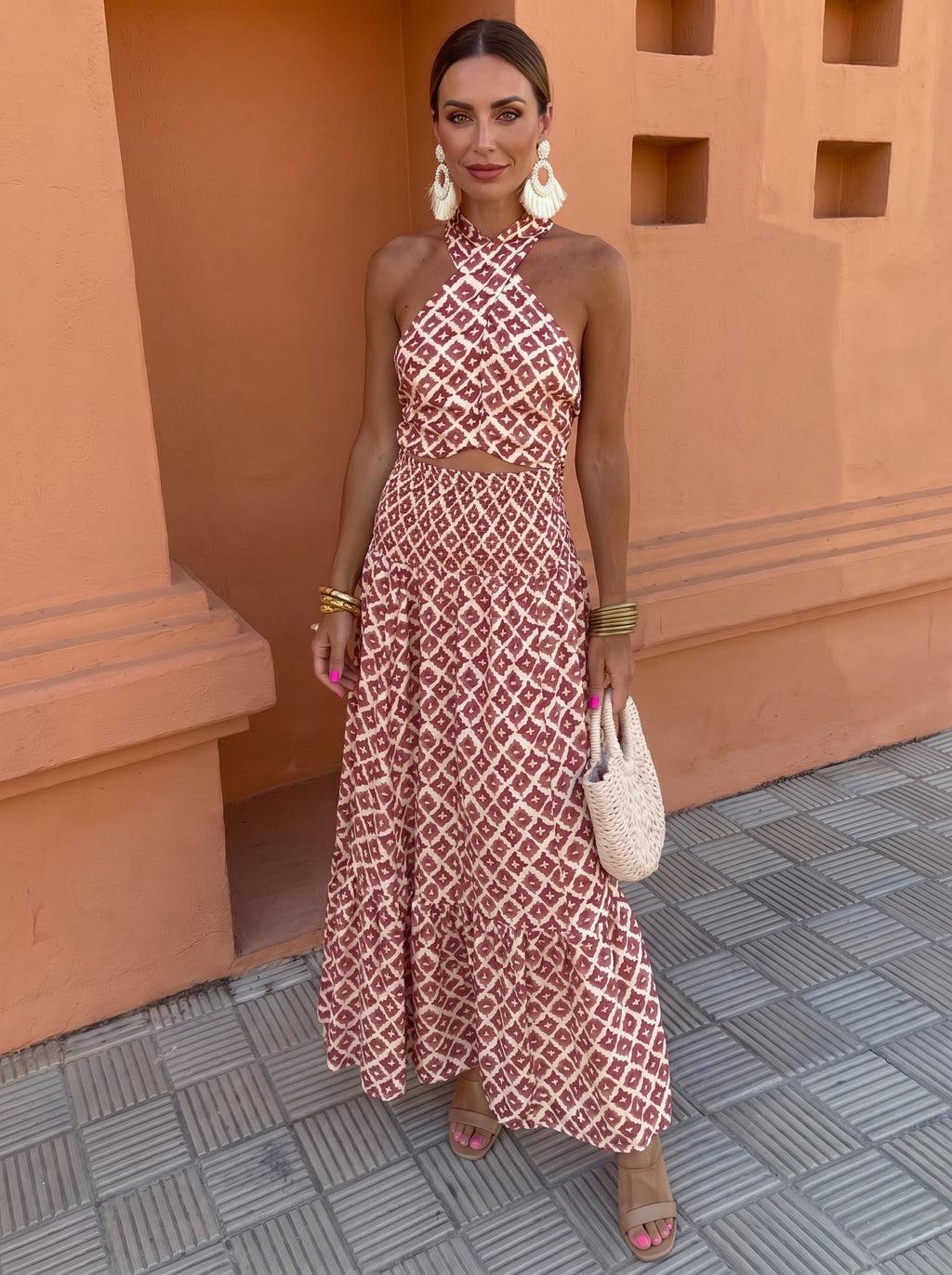 Elsa - Conjunto Elegante con Diseño de Hombros Descubiertos