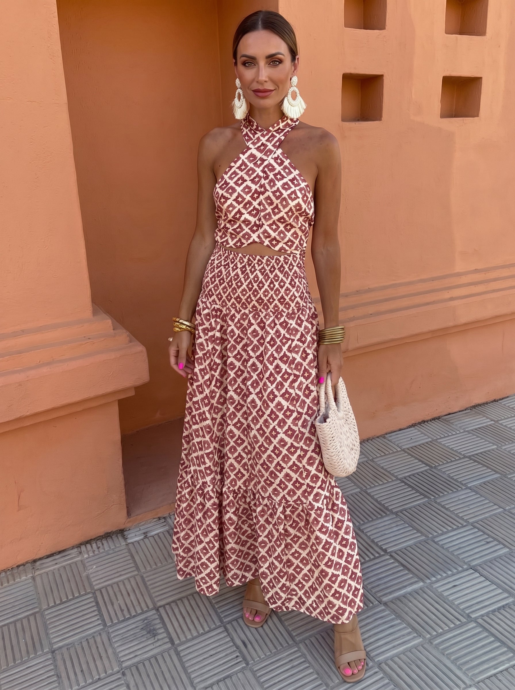 Elsa - Conjunto Elegante con Diseño de Hombros Descubiertos