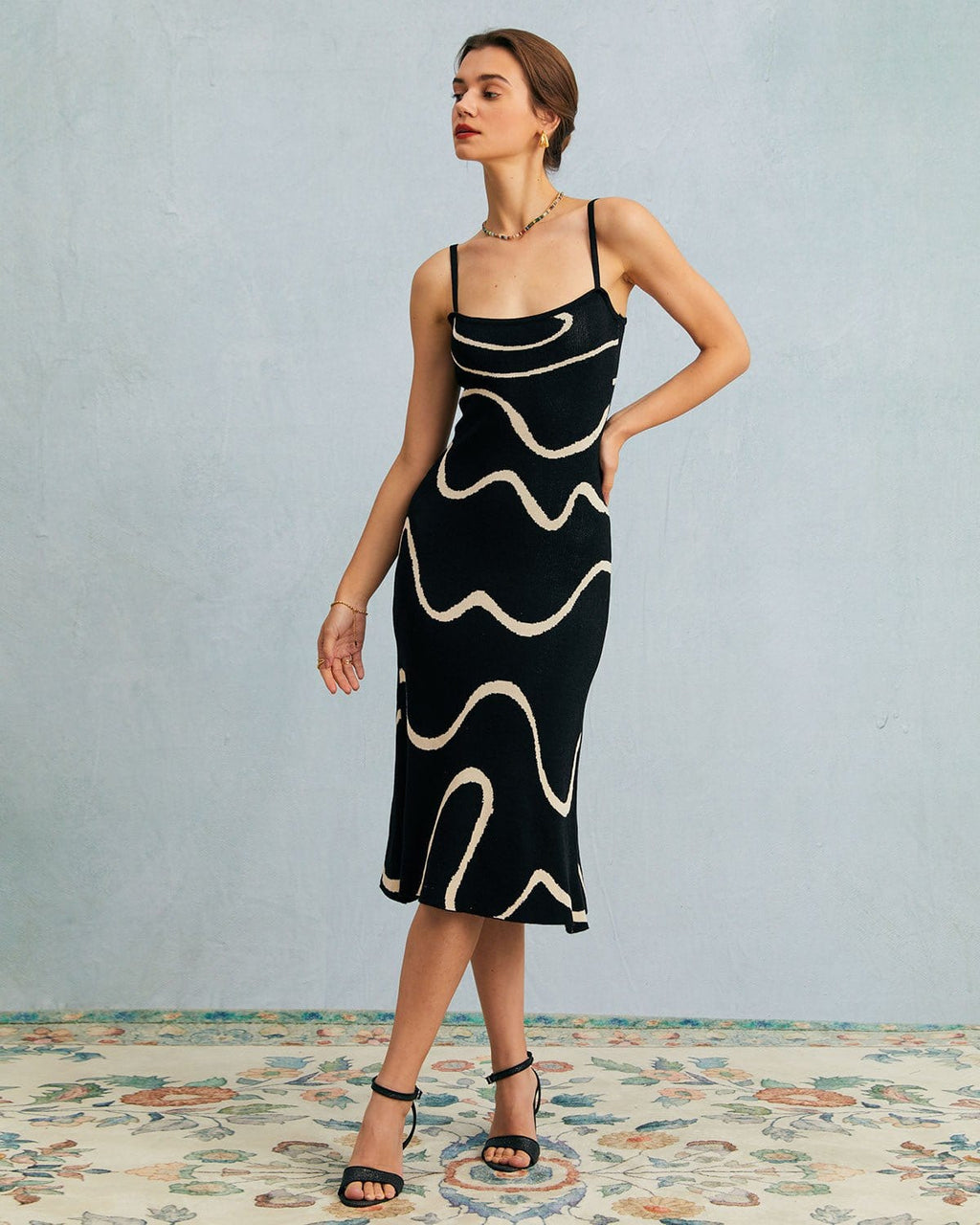 Amelia - Vestido midi de punto con bajo en forma de sirena de Black Wave