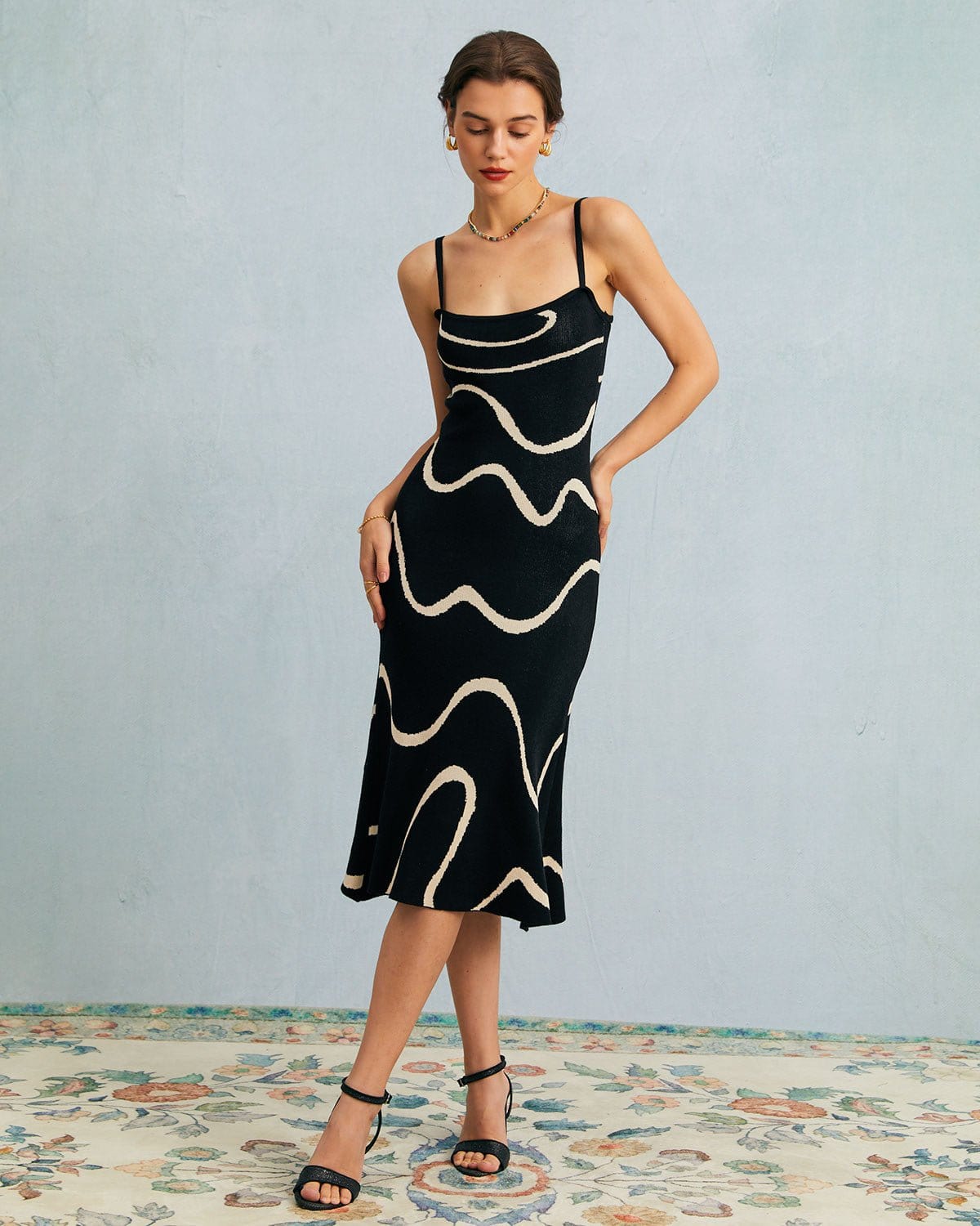 Amelia - Vestido midi de punto con bajo en forma de sirena de Black Wave
